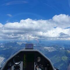 Flugwegposition um 13:37:55: Aufgenommen in der Nähe von Eisenerz, Österreich in 2742 Meter